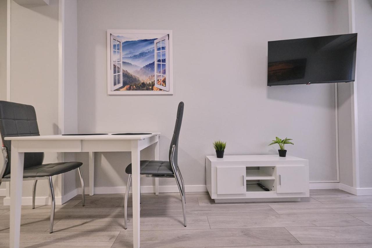 La Casa De Julia Apartamento Nuevo Y Centrico ซานติอาโก เด กอมโปสเตลา ภายนอก รูปภาพ