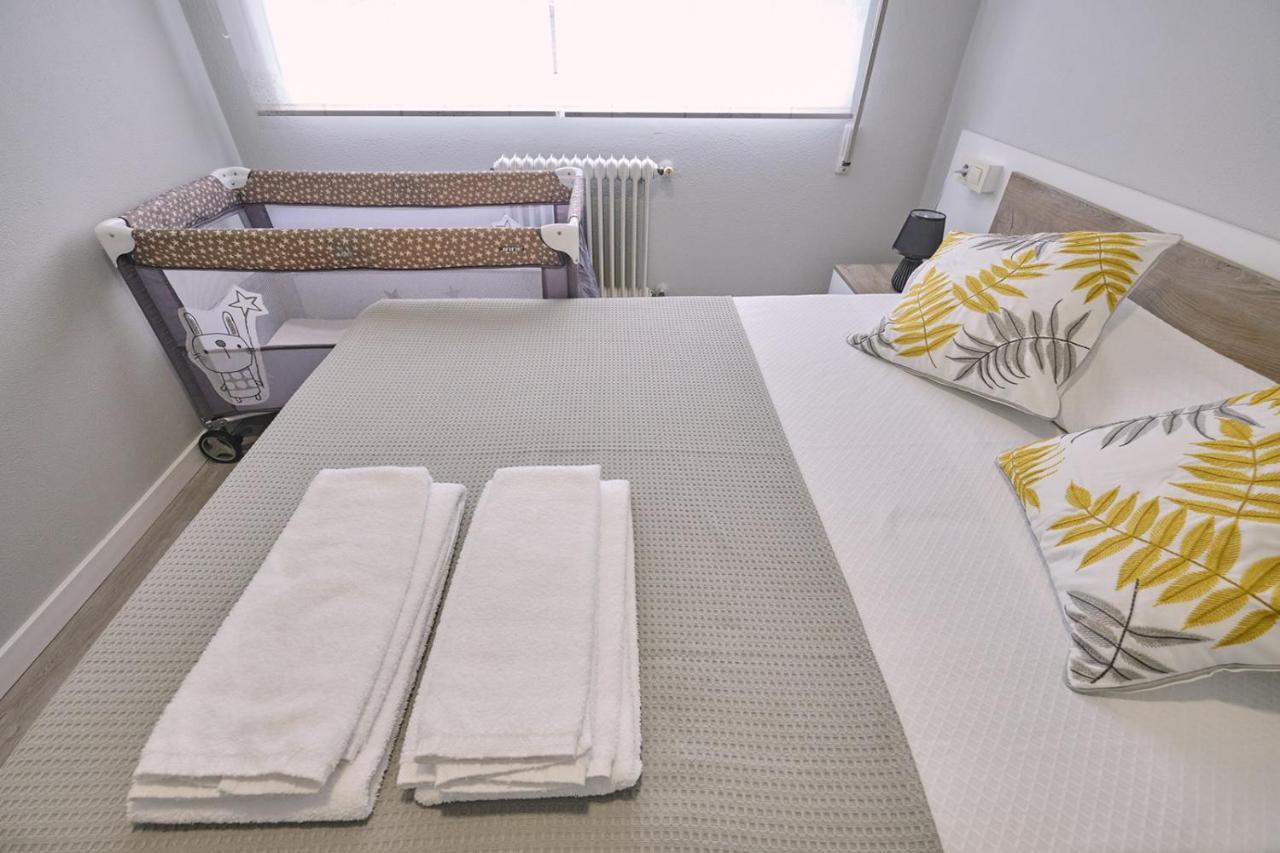 La Casa De Julia Apartamento Nuevo Y Centrico ซานติอาโก เด กอมโปสเตลา ภายนอก รูปภาพ